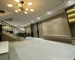 Bán nhà Hoàng Quốc Việt, 2 thoáng, ở ngay, dân xây chắc chắn, 40m2, 7.8 tỷ
