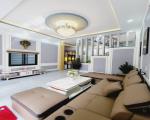 Bán gấp nhà Khúc Thừa Dụ, sát phố, ngõ thông, 42m2, 7.9 tỷ