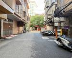 Bán Nhà Phân Lô Đỗ Quang – 42m² x 5T – Ô Tô Tránh – Kinh Doanh Đỉnh – Full Nội Thất – 17.9