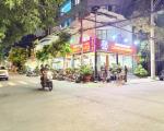 Tân Phú, mặt tiền góc kinh doanh,  nhà 3 tầng, 100m2,Ngang 6.2m giá rẻ.