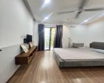 Gấp bán nhà Thủ Đức, 4 tầng, gần MT Đặng Văn Bi, dt 96m2.