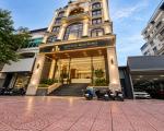 Mặt phố Nguyễn Văn Cừ 125 tỷ 130m mặt tiền 9m,lô góc