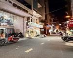 MẶT PHỐ HOÀNG CẦU - Đông Các - Ô Chợ Dừa -  Đống Đa diện tích 98 m 5 tầng ô tô kinh doanh