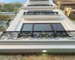 BÁN GẤP NHÀ ĐỘI CẤN TT BA ĐÌNH MỚI KOONG THANG MÁY FULL NỘI THẤT 40M X 6 TẦNG 12TỶ.