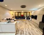 Bán nhà phố Trần Hưng Đạo, 40m2, 5 tầng, mặt tiền gần 4m, 19.8 tỉ, nhà đẹp ở luôn, ô tô