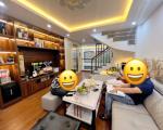 Nhà đẹp, ở ngay, Cầu Giấy, 5 tầng, full tiện ích, chỉ 9 tỷ.