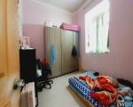 Gấp bán nhà Thủ Đức, 3 tầng, dt 72m2, giá 6.6 tỷ, gần MT Man Thiện.