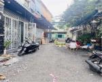 PHẠM VĂN HAI – SÁT TRƯỜNG SA  HẺM 5M  44M²  3 TẦNG  4PN.