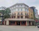 Cho thuê nhà, Chùa Láng, Nguyễn Chí Thanh, THANG MÁY; 147m2* 5T -70 tr
