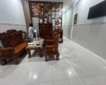 Gấp bán nhà Thủ Đức, 3 tầng, dt 215m2, giá 12.5 tỷ, gần MT Hoàng Diệu 2.
