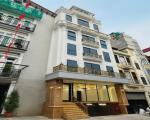 Cho thuê nhà, 113m2_ 5T; Huỳnh Thúc Kháng, Nguyên Hồng, Đống Đa -40 tr