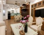 Cho thuê nhà nguyên căn 3 tầng, FULL nội thất tại ngõ 175 Lạc Long Quân, Tây Hồ
