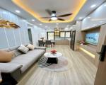 Chính chủ cần bán gấp căn hộ 3 ngủ chung cư HUD CT4A X2 Bắc Linh Đàm, sổ đỏ, nhà mới đẹp.