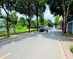 biệt thự sân vườn Long Biên, 179m, MT 12.3m, view hồ điều hoà, cách Aeon Mall vài phút