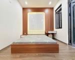 Bán nhà phố Cầu Giấy, 40m2, 5T, MT4.5m, ở ngay, tương lai ra mặt phố, chỉ 10.8 tỷ