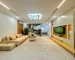 NHÀ CHỢ CỘT ĐÈN – LÊ CHÂN
G