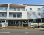 Bán nhà Mega Village Khang Điền, hiện trạng thô, DT 75m2, xây 3 tầng, chỉ 8 tỷ có thương